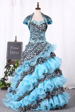 Load image into Gallery viewer, Quinceanera Dresses