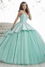 Load image into Gallery viewer, Quinceanera Dresses