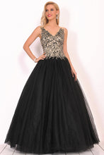 Load image into Gallery viewer, 2024 New Arrival Quinceanera Dresses V Neck Tulle With Beading&amp;Appliques