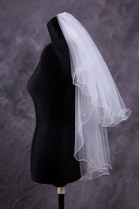 Two-Tier Finger-Tip Length Bridal Veils With Scalloped Edge