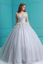 Load image into Gallery viewer, 2024 Ball Gown Spaghetti Straps Quinceanera Dresses With Handmade Flowers Tulle