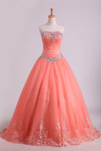 Load image into Gallery viewer, Quinceanera Dresses