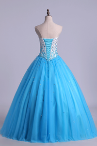 2024 Bicolor Quinceanera Dresses Sweetheart Ball Gown Floor-Length With Beads Tulle Lace Up