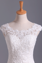 Load image into Gallery viewer, 2024 New A-Line Wedding Dresses Bateau Court Train Covered Button Tulle &amp; Lace Applique